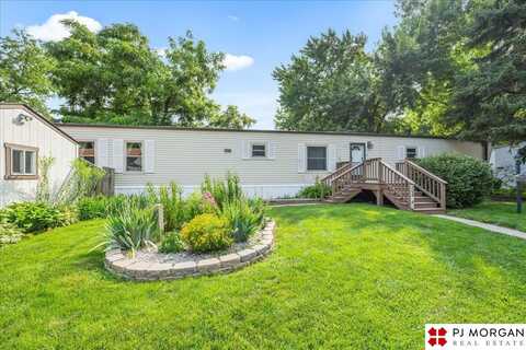 7646 N 101st Plaza, Omaha, NE 68122