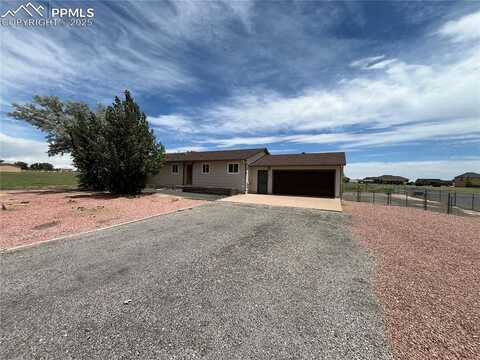 644 S Avenida Del Oro Drive, Pueblo, CO 81007