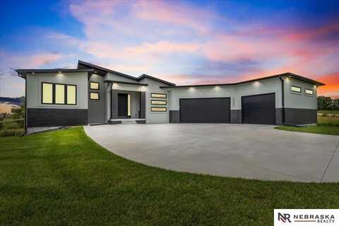 15633 Fox Run Road, Bennet, NE 68317