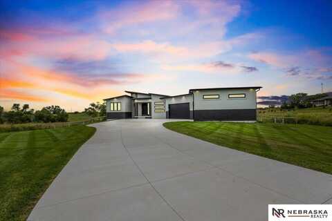 15633 Fox Run Road, Bennet, NE 68317
