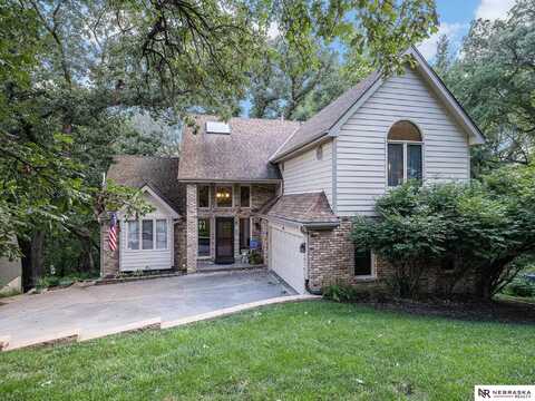 420 Waldruh Drive, Bellevue, NE 68005