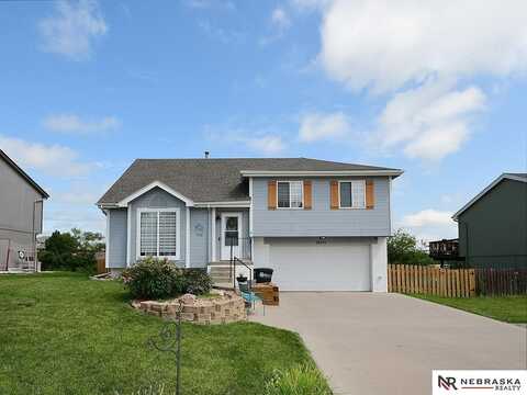 20070 Gateway Road, Elkhorn, NE 68118