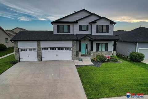 6325 Nashway Circle, Lincoln, NE 68516