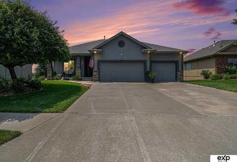 8546 S 106 Street, La Vista, NE 68128