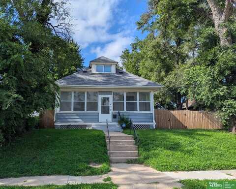4324 Grand Avenue, Omaha, NE 68111