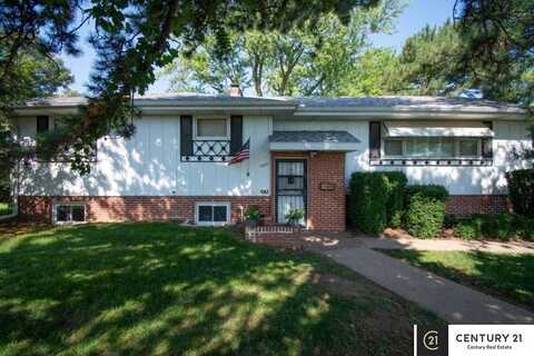 1030 N 74th Street, Omaha, NE 68114