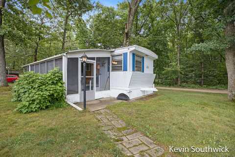 8176 W Pine Gove Beach Drive, Baldwin, MI 49304