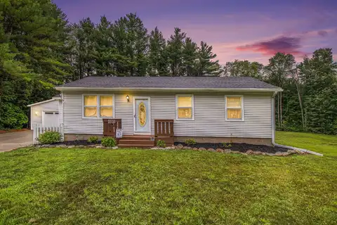 697 Edgecreek Drive, Wayland, MI 49348