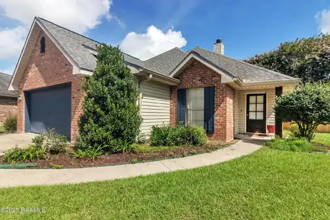 406 Quiet Meadows Drive, Youngsville, LA 70592