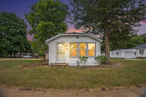 368 W Barton Street, Newaygo, MI 49337