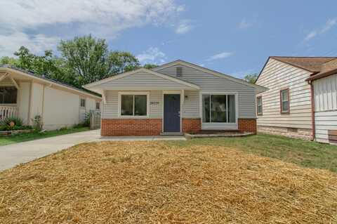 20229 Floral Street, Livonia, MI 48152