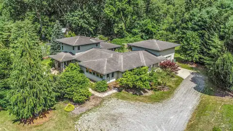 14326 Mckinley Road, Chelsea, MI 48118