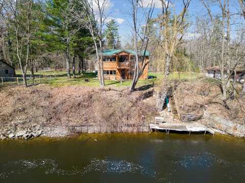 7952 MAIN STREET (HOUSE) Street, Newaygo, MI 49337