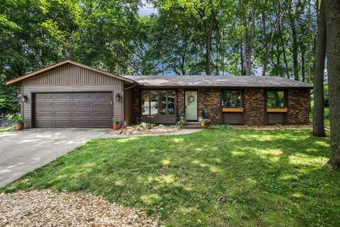 910 Wooded Lane, Marshall, MI 49068