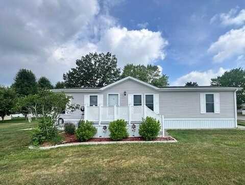 5 Cottonwood Avenue NE, Cedar Springs, MI 49319