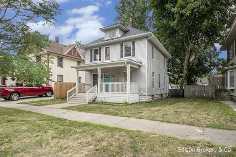 1039 Tamarack Avenue NW, Grand Rapids, MI 49504