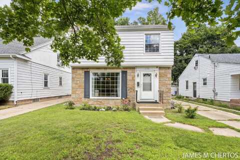 2436 Madison Avenue SE, Grand Rapids, MI 49507