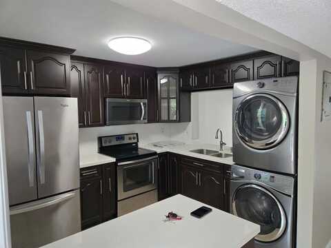 7830 NW 33rd St, Hollywood, FL 33024