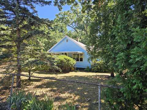 3104 Stratford Street, Norton Shores, MI 49444
