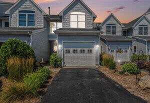 927 W Savidge Street, Spring Lake, MI 49456