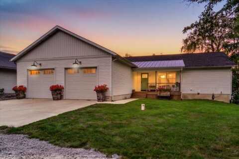 3006 W Runyan Drive, Lake Odessa, MI 48849