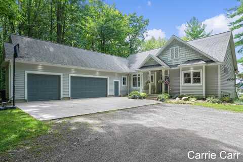 12185 Hart Street NE, Greenville, MI 48838