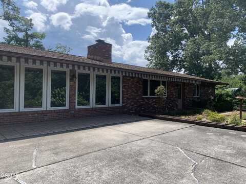 1710 Paulas Huskey Circle, Sevierville, TN 37876