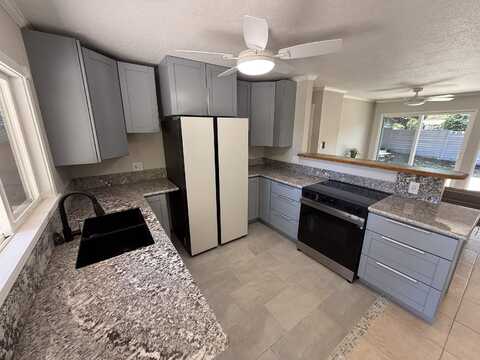 89 KUPALAIKI Loop, Kihei, HI 96753