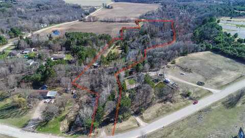 SHADOW Road, WAUPACA, WI 54981