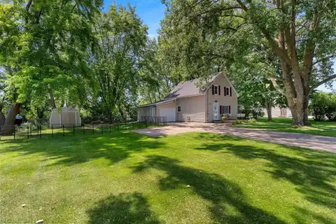 3320 IRIS Court, GREEN BAY, WI 54311