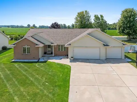 220 CORNELLIUS MARTIN Court, DE PERE, WI 54115