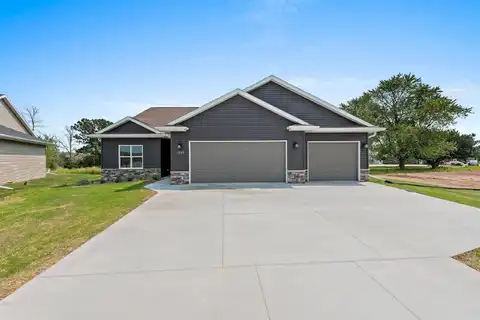 2518 TIPPERARY Trail, DE PERE, WI 54115
