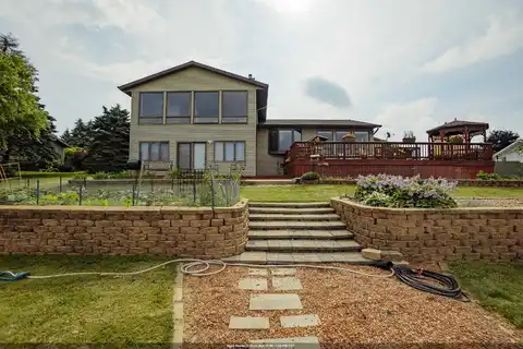 N6750 HILLTOP Drive, FOND DU LAC, WI 54937