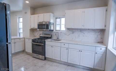13 Stevens Ave, Jersey City, NJ 07305