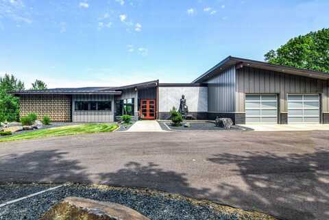 1250 Priory Road, Eau Claire, WI 54701