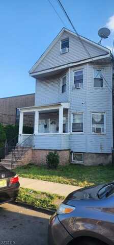 852 Bond St, Elizabeth, NJ 07201