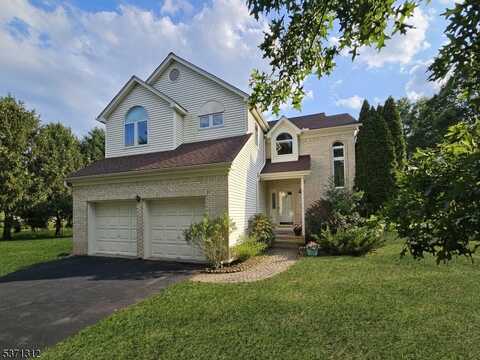 2 Sweney Ct, Hillsborough, NJ 08844