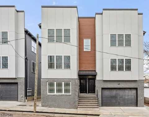 9-11 Marie Pl, Newark, NJ 07112