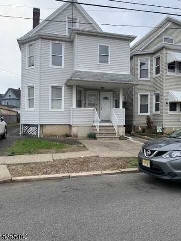 81 Bogart Ave, Garfield, NJ 07026