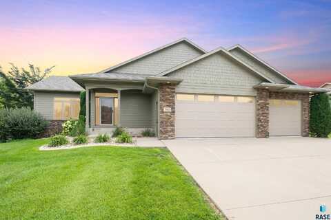 7005 E Archstone St, Sioux Falls, SD 57110