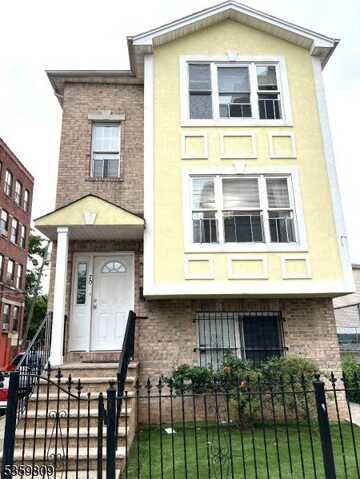 70 Orchard St, Newark, NJ 07102