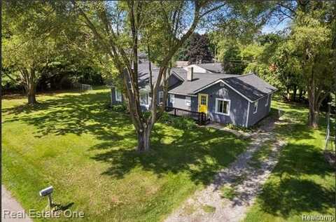 708 Birmingham Street, Orion, MI 48362