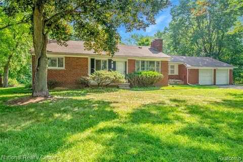 23500 Oliver Court, Southfield, MI 48033