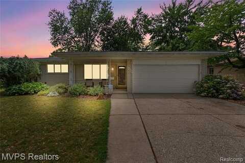 30343 Woodhouse Drive, Warren, MI 48092