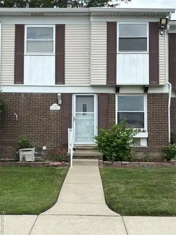 12625 Ronda Drive, Southgate, MI 48195