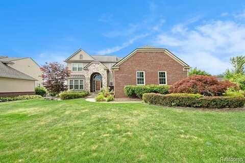57847 Cider Mill Drive, New Hudson, MI 48165