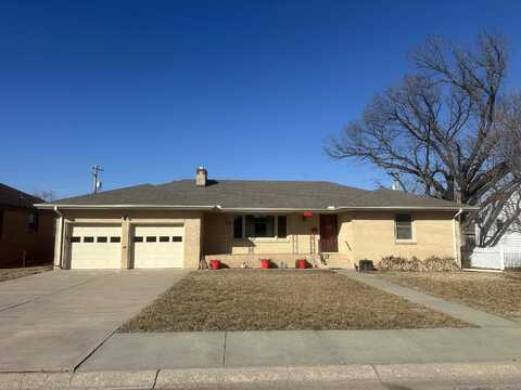 3010 Meadowlark, Great Bend, KS 67530