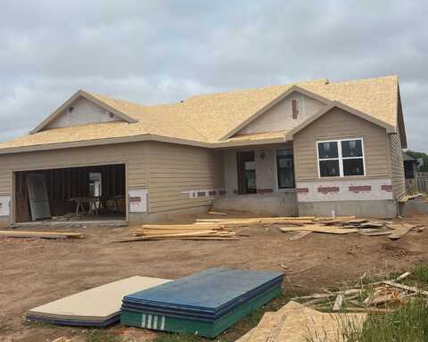 4106 Royal Ct, Hays, KS 67601
