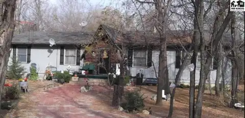 9114 E 4th Ave, Hutchinson, KS 67501