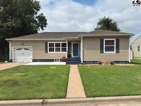 818 Starks Dr, Larned, KS 67550